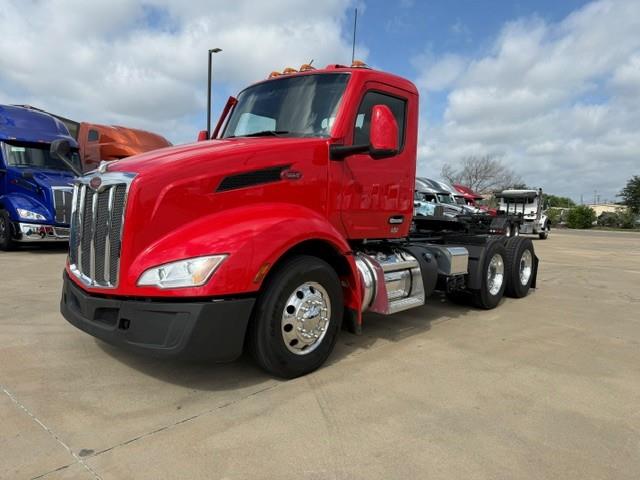 2023 Peterbilt 579-0