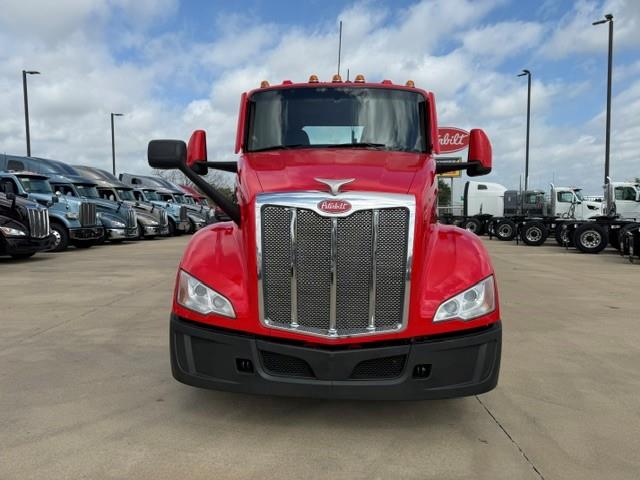 2023 Peterbilt 579-11