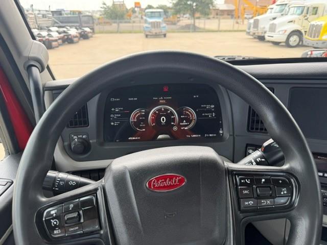 2023 Peterbilt 579-34