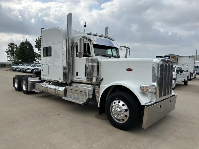 2024 Peterbilt 389-2