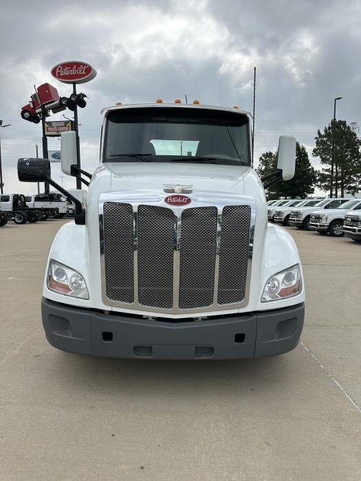 2021 Peterbilt 579-2