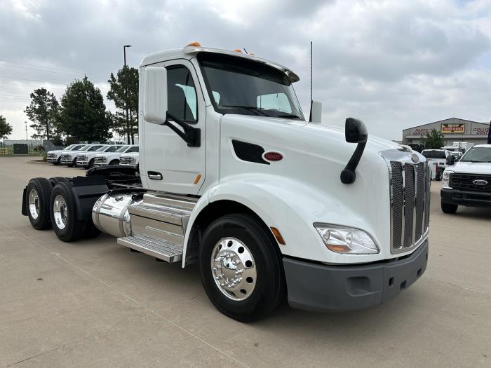 2021 Peterbilt 579-3