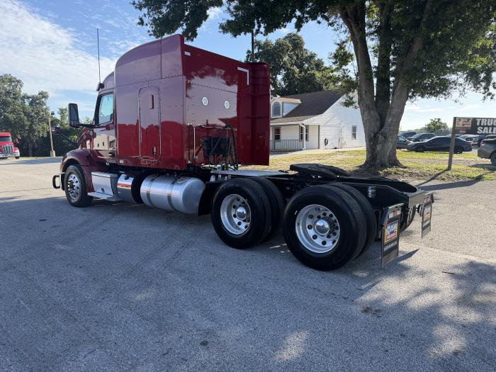 2023 Peterbilt 579-4