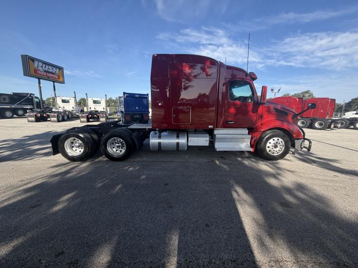 2023 Peterbilt 579-7