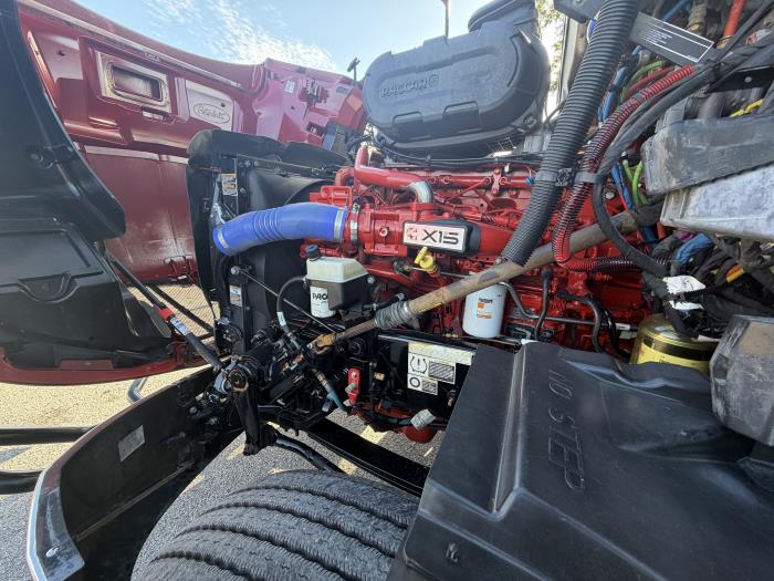 2023 Peterbilt 579-11