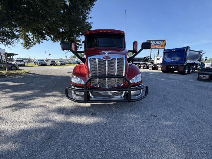 2023 Peterbilt 579-2