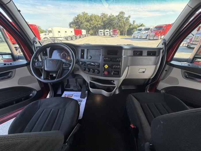2023 Peterbilt 579-15