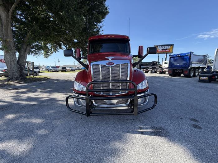 2023 Peterbilt 579-2