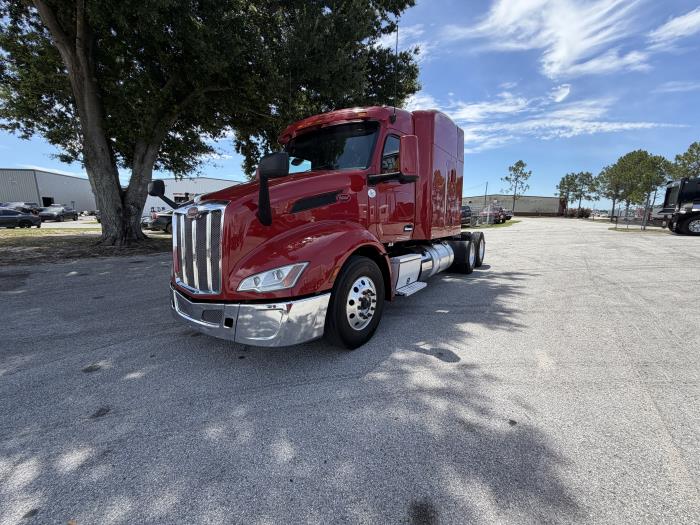 2023 Peterbilt 579-0