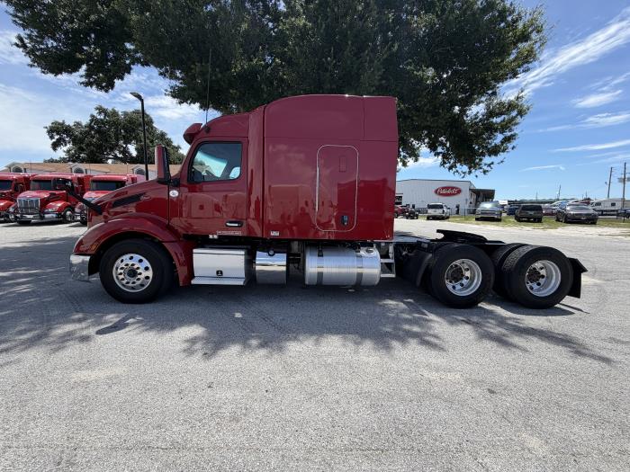 2023 Peterbilt 579-3