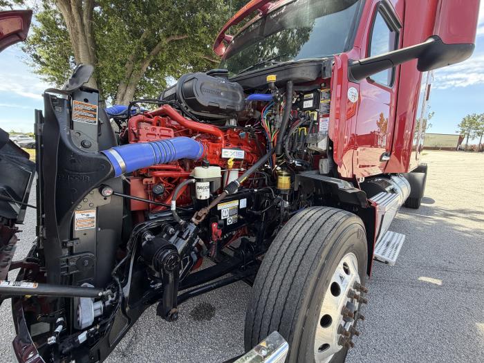 2023 Peterbilt 579-11
