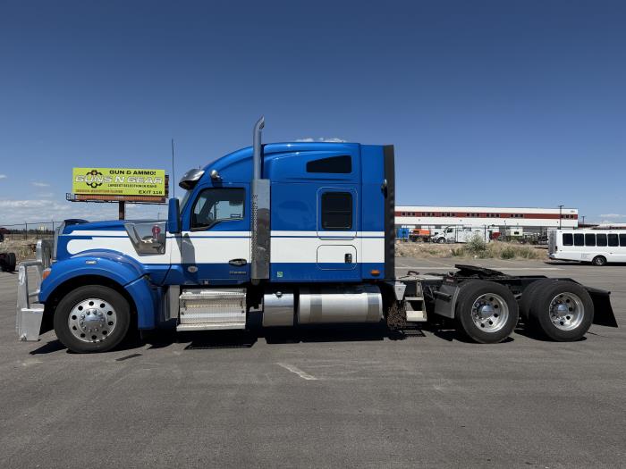 2024 Kenworth W990-1