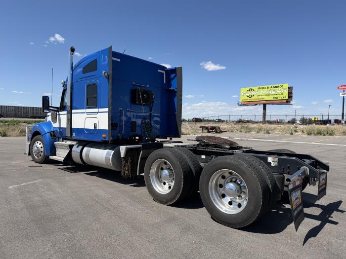 2024 Kenworth W990-2
