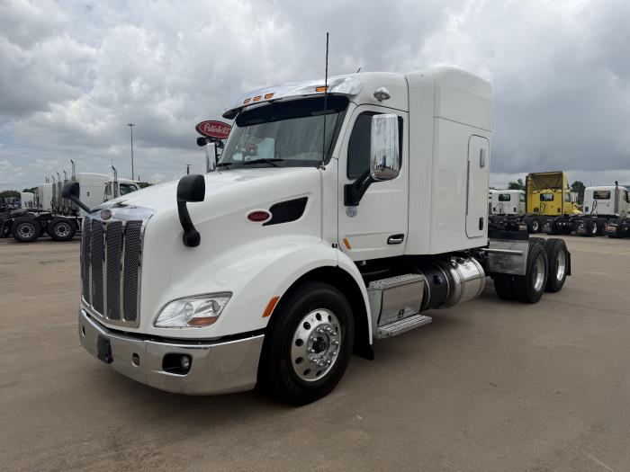 2021 Peterbilt 579-0