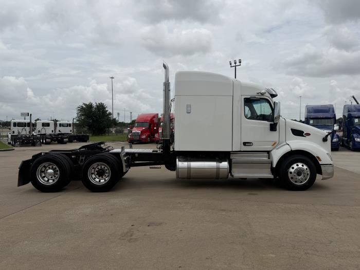 2021 Peterbilt 579-5