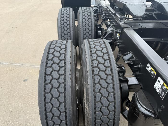 2021 Peterbilt 579-11