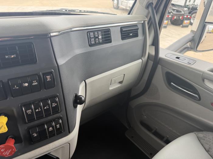 2021 Peterbilt 579-31