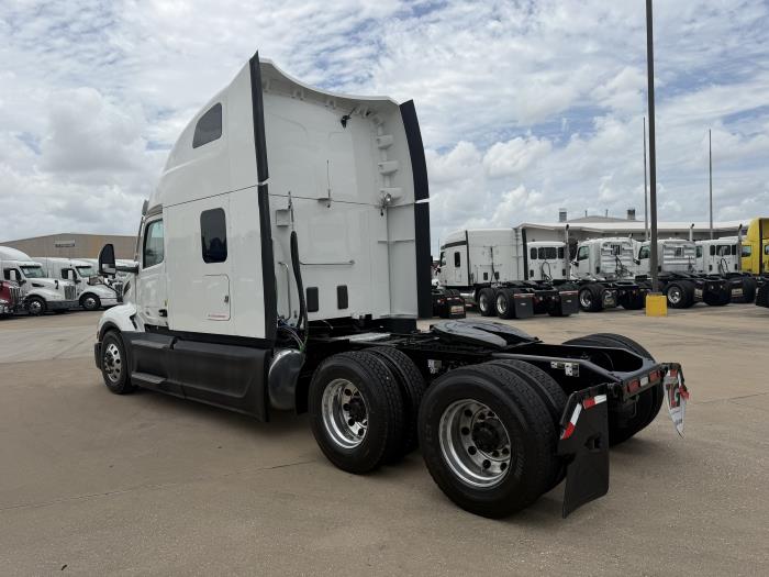 2022 Peterbilt 579-3