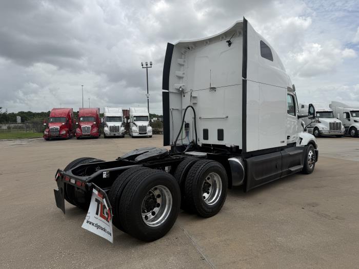 2022 Peterbilt 579-5