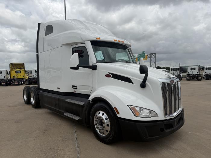 2022 Peterbilt 579-7