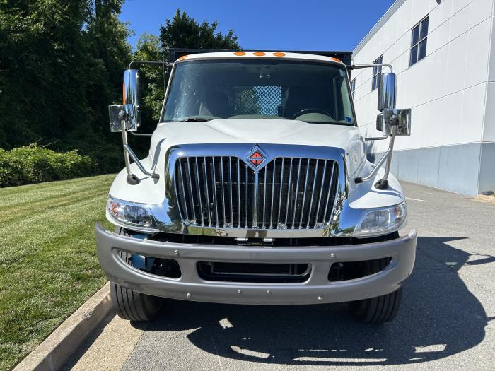 2019 International 4300 — photo 3