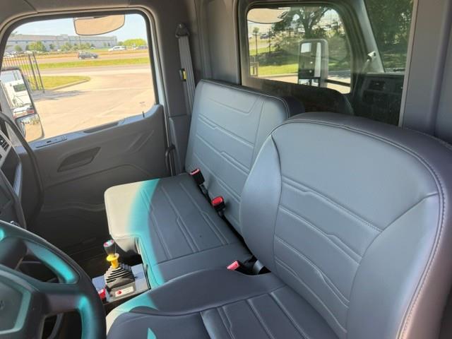 2025 Peterbilt 536-26