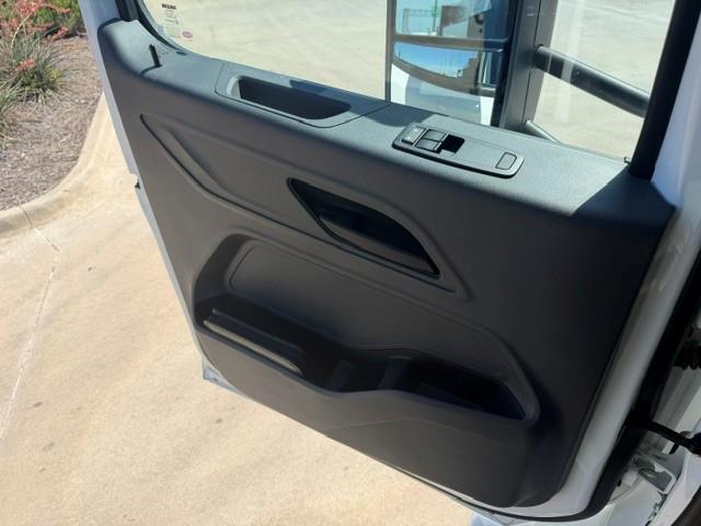 2025 Peterbilt 536-27