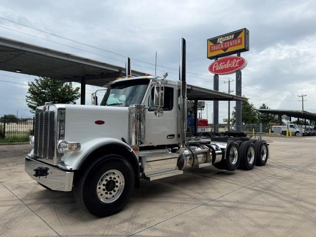2027 Peterbilt 589-2
