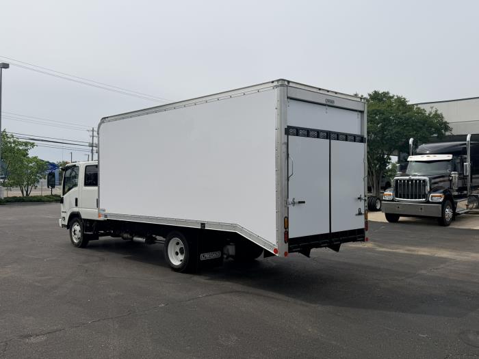 2027 Isuzu NPR-HD-3