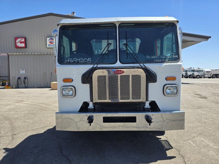 2025 Peterbilt 520-1