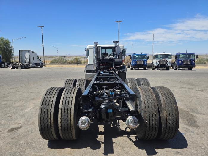 2025 Peterbilt 520-5