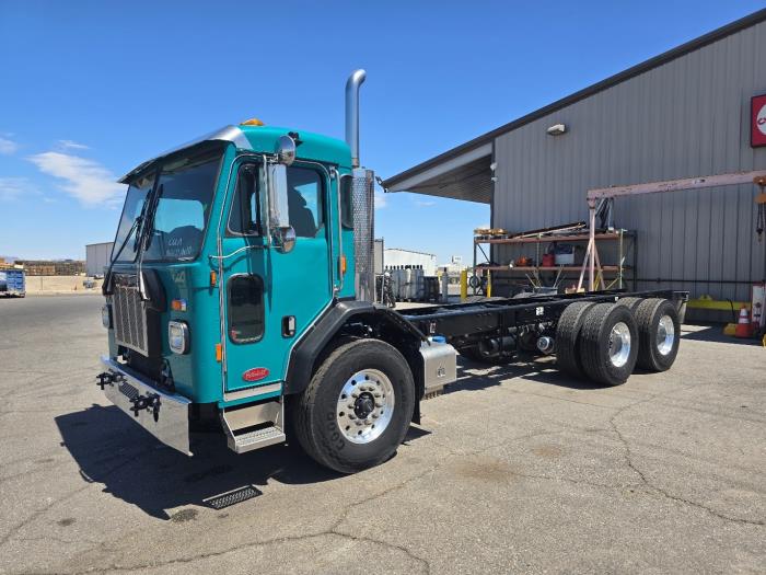2025 Peterbilt 520-9