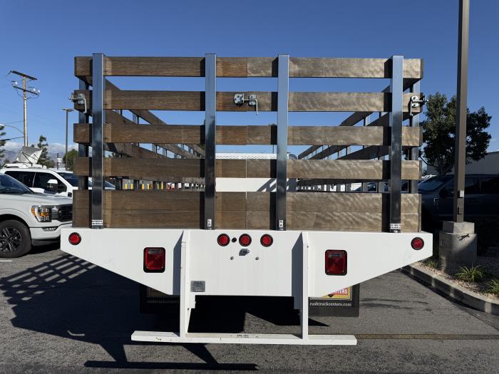 2027 Ford F-750-3