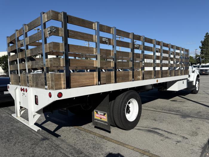 2027 Ford F-750-5