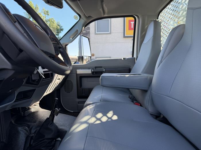 2027 Ford F-750-14