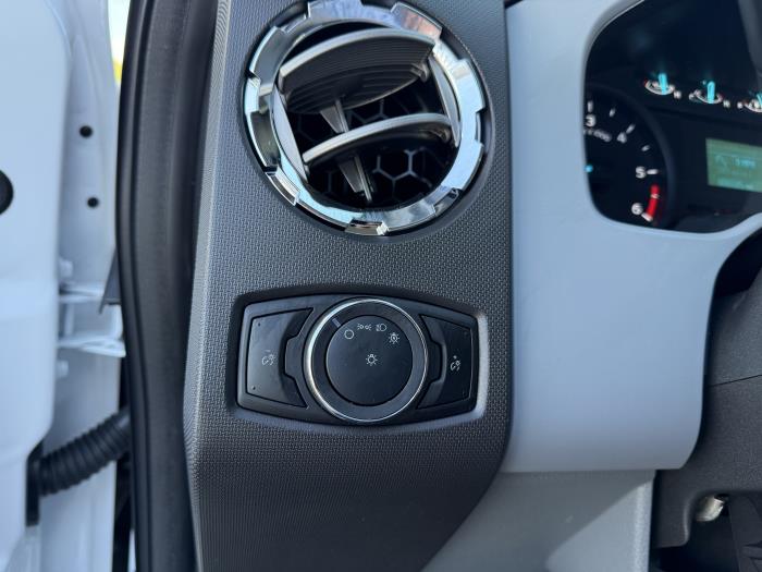 2027 Ford F-750-21