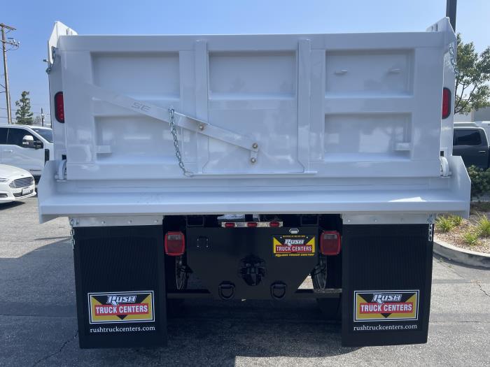 2027 Ford F-750-3