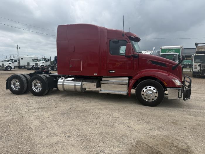 2023 Peterbilt 579-25