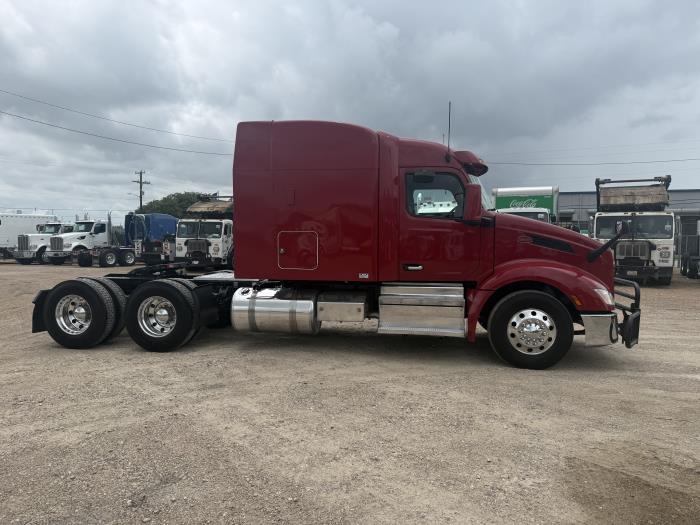 2023 Peterbilt 579-26