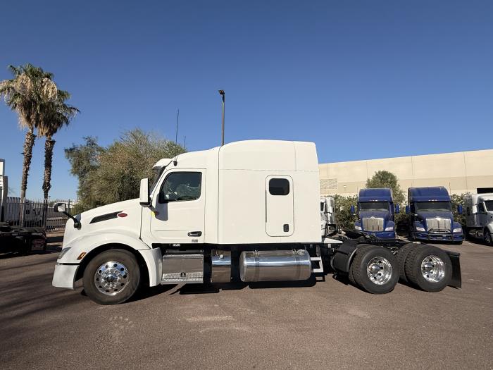 2022 Peterbilt 579-1