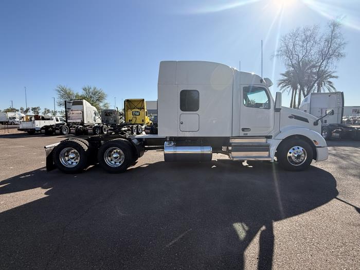 2022 Peterbilt 579-5