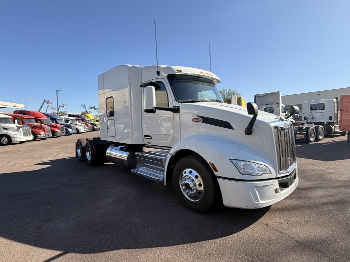 2022 Peterbilt 579-6