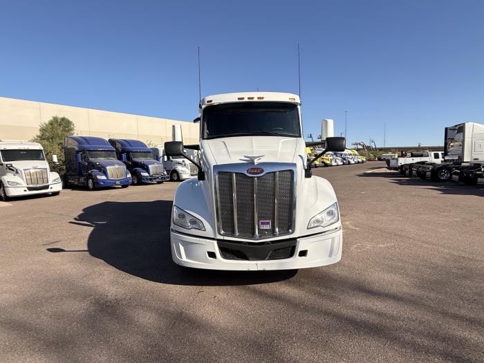 2022 Peterbilt 579-7