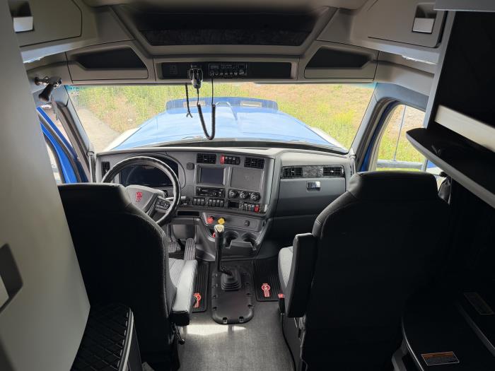 2024 Kenworth W990-20