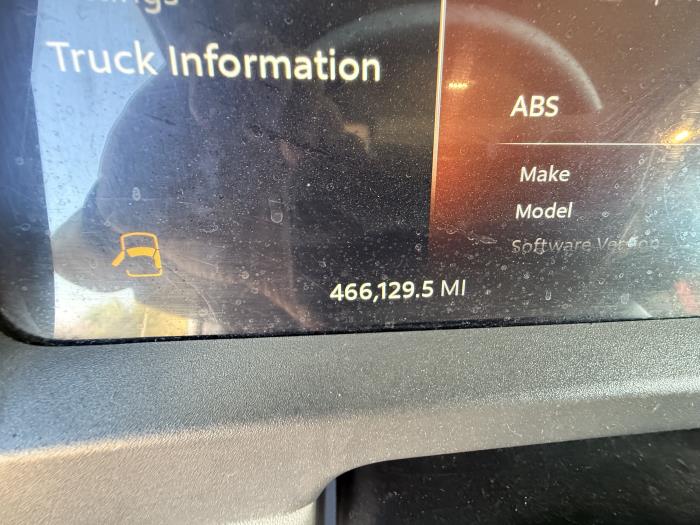 2022 Peterbilt 579-9