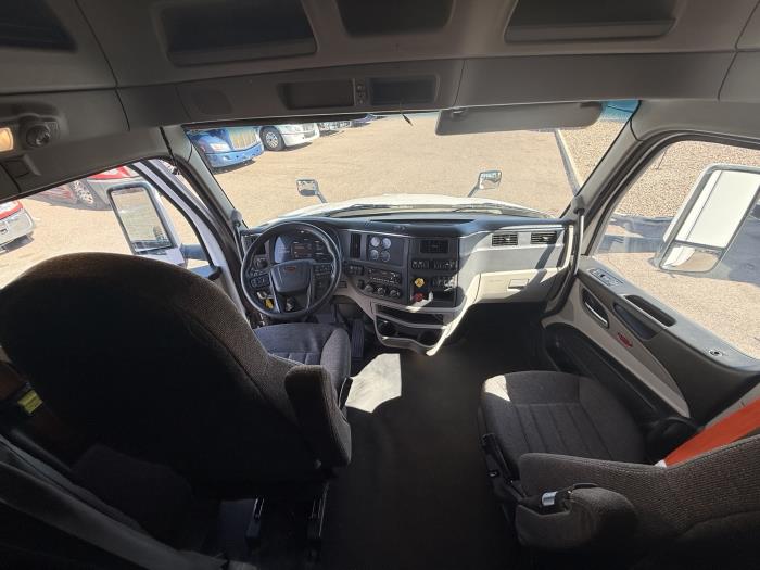 2022 Peterbilt 579-14