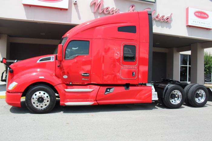 2022 Kenworth T680-2
