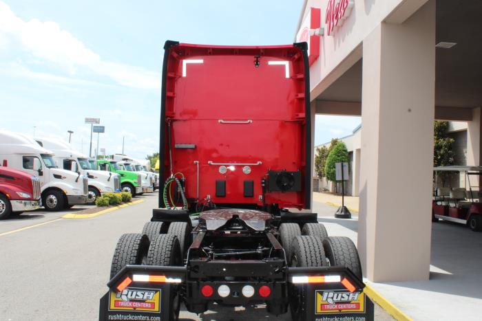 2022 Kenworth T680-4