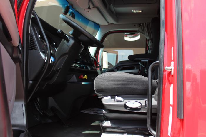 2022 Kenworth T680-7