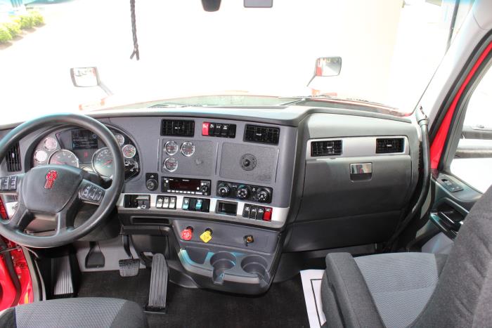 2022 Kenworth T680-11